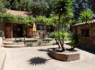 City / village house Figari
